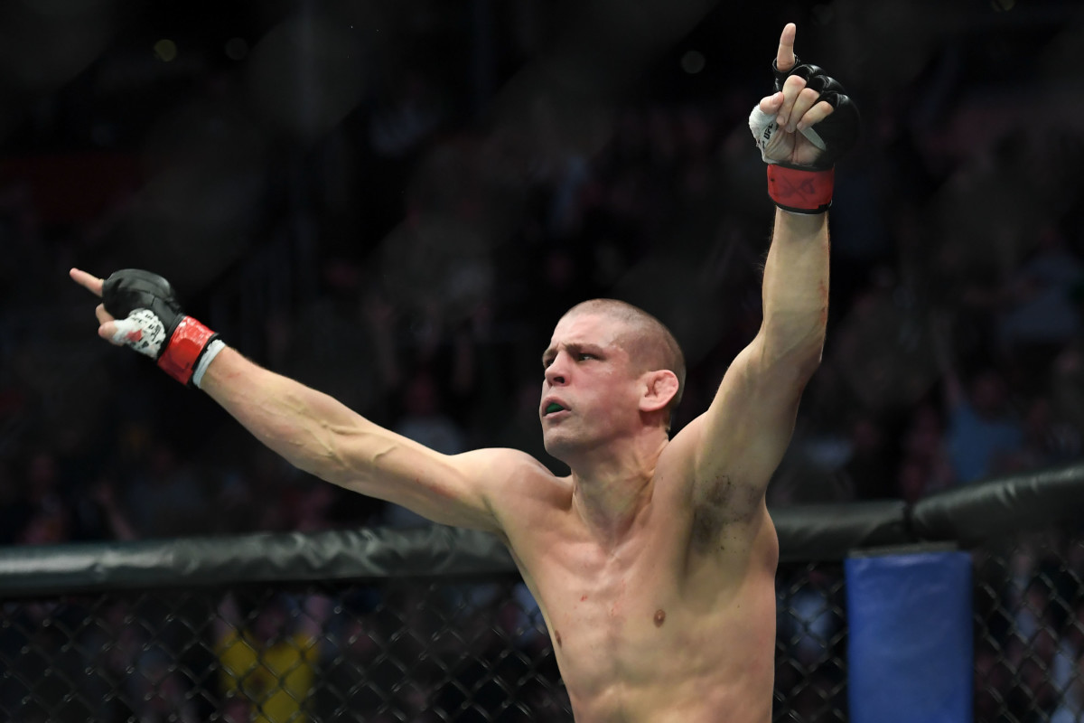 Joe Lauzon will face Donald "Cowboy" Cerrone at Saturday's UFC 274 event.